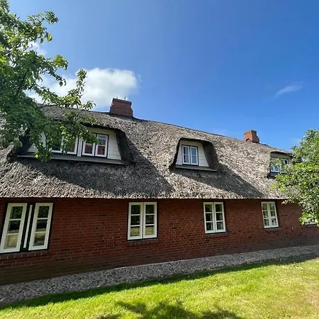 Hus Lorenzen * Oevenum